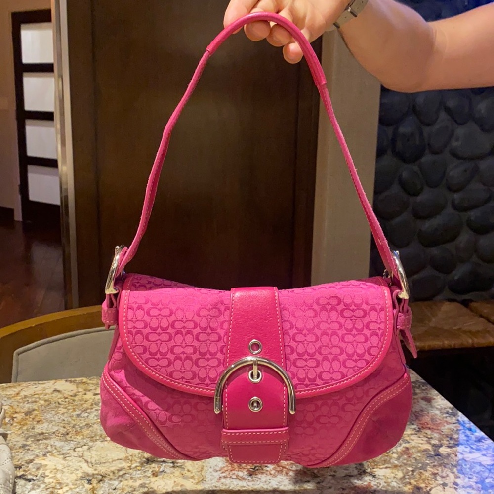 Pretty in pink coach Y2K bag!